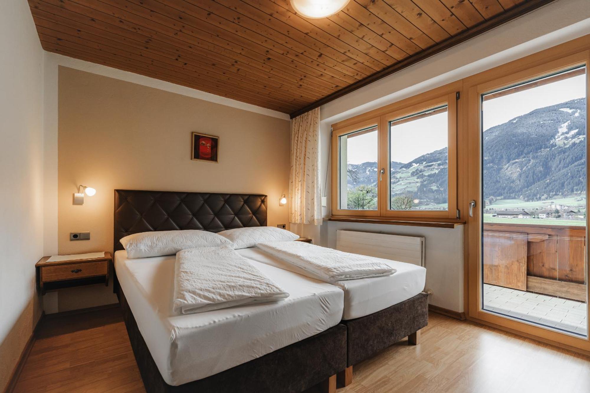 Alpenzeit Zillertal Apartments Zell am Ziller Quarto foto